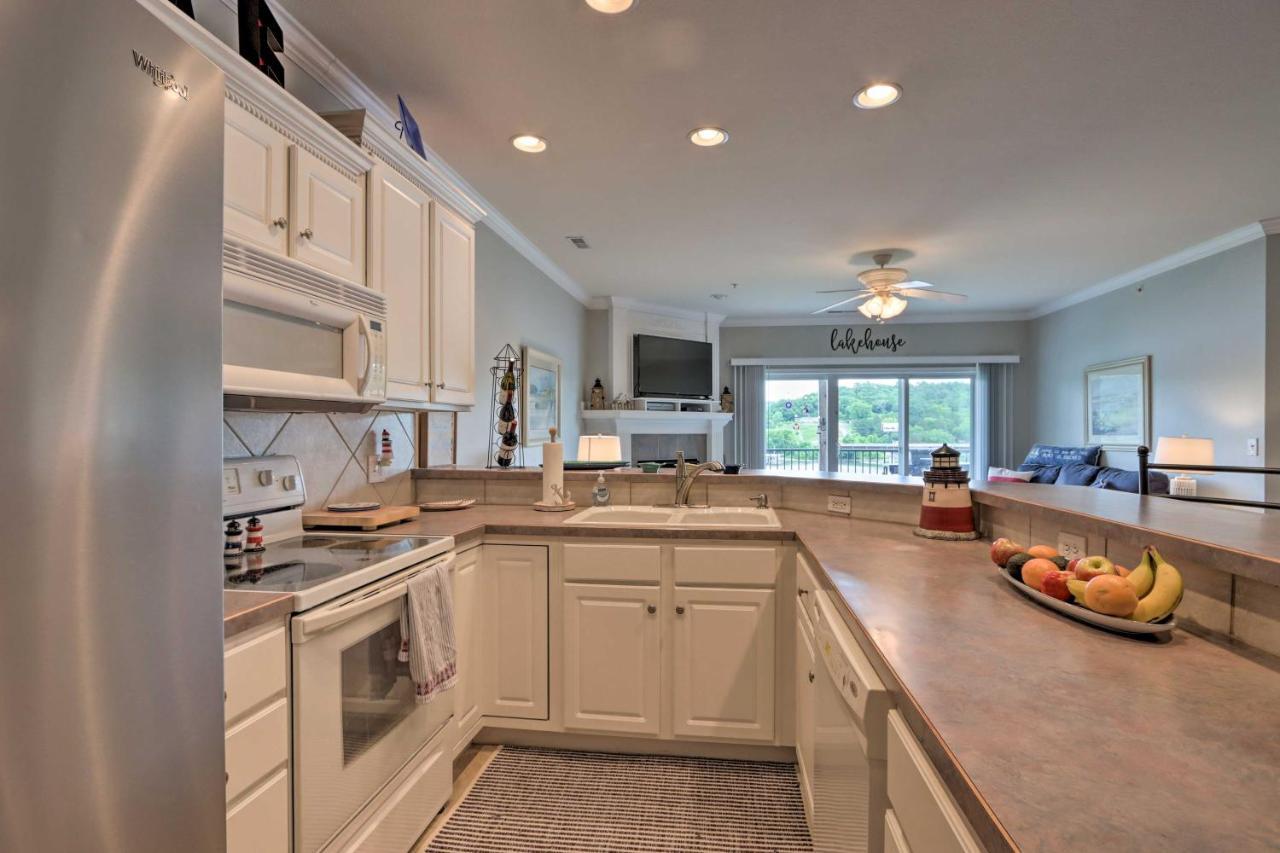 Lakefront Ozark Condo With Balcony And Seasonal Pool! Camdenton Luaran gambar
