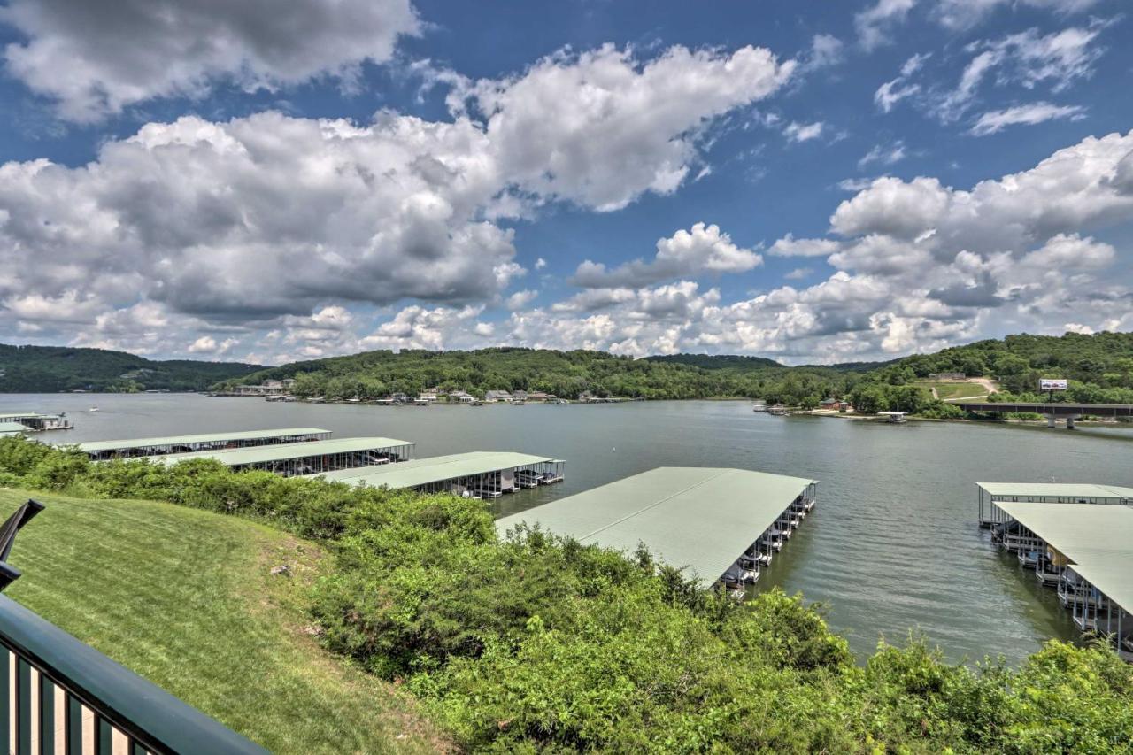 Lakefront Ozark Condo With Balcony And Seasonal Pool! Camdenton Luaran gambar