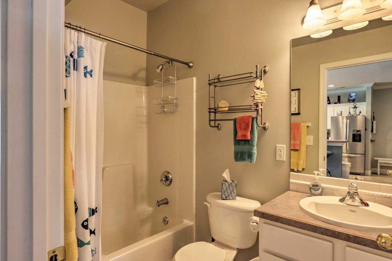 Lakefront Ozark Condo With Balcony And Seasonal Pool! Camdenton Luaran gambar